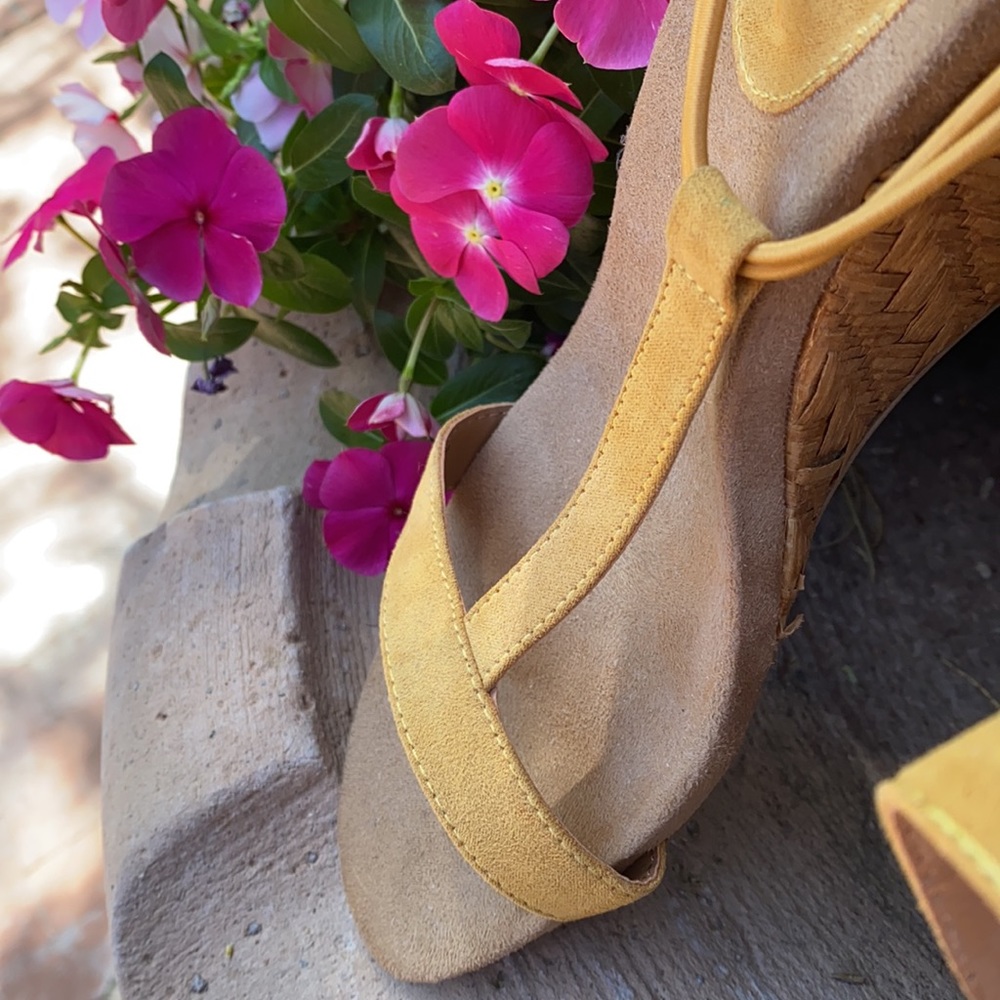 NEW sandals - Picture 11 of 11